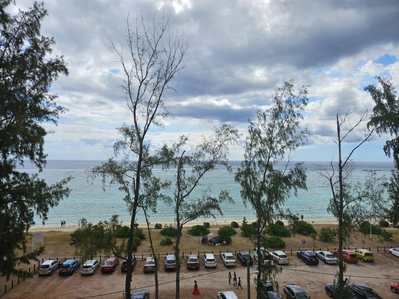 Seafront Apartment Residences West Front One Flic-en-Flacq Extérieur photo